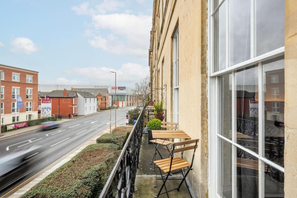 High End Free Parking Wifi Balcony Ensuite Cheltenham Kültér fotó